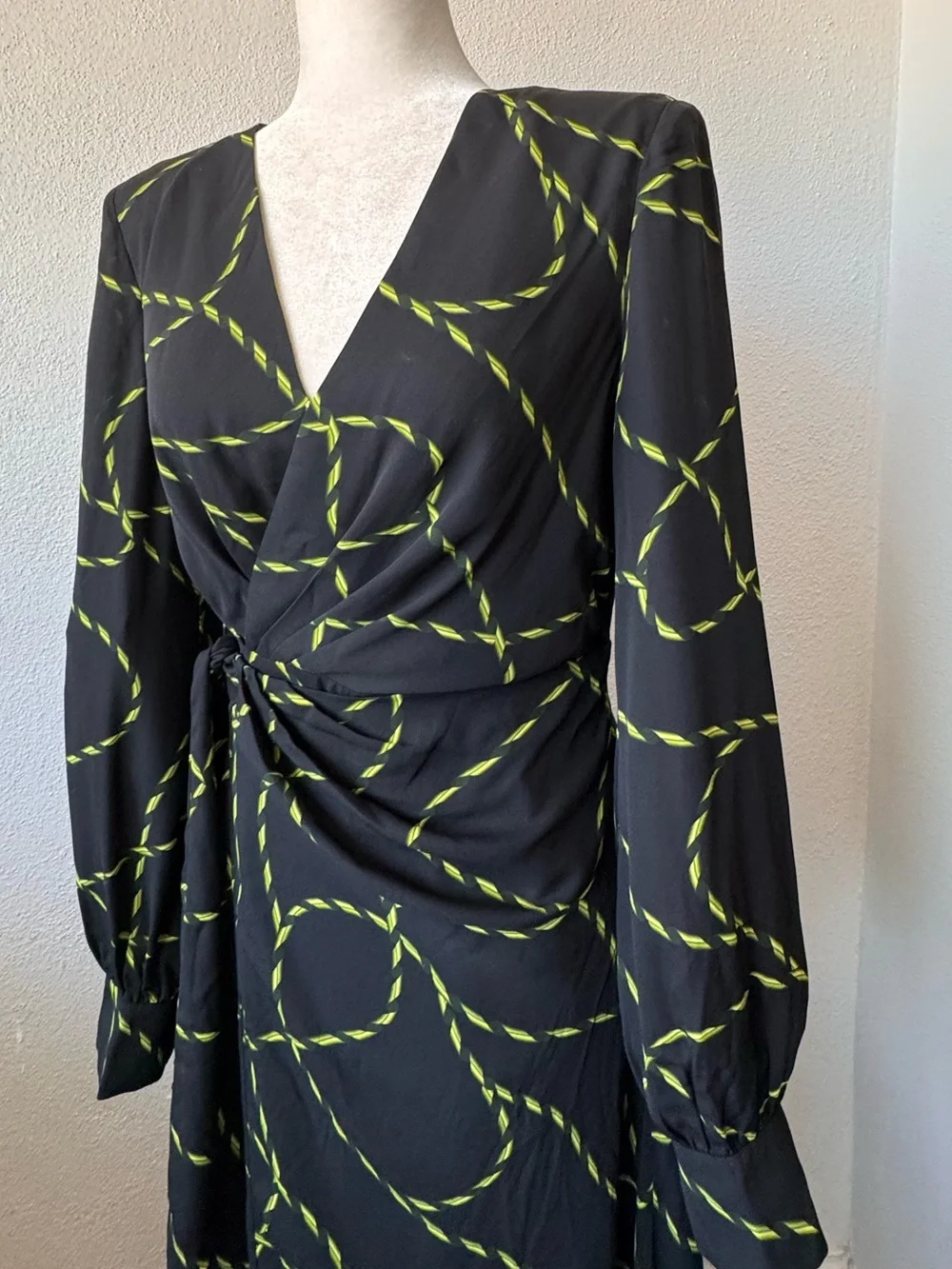 Urban Revivo Womens Black Chain Print Midi Dress Wrap Ruched Long Sleeves S NEW